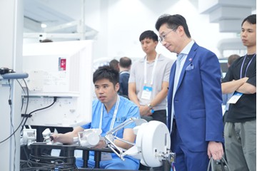 HKF06932