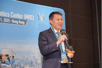HKF08443